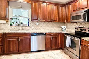655 42nd Ave N, Saint Petersburg, FL 33703 - Photo 6