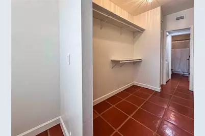 4405 W Fair Oaks Avenue #8, Tampa, FL 33611 - Photo 18