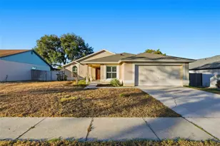 939 Sandywood Dr, Brandon, FL 33510 - Photo 2