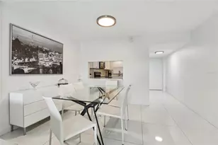 1100 N Shore Dr NE, Saint Petersburg, FL 33701 - Photo 10