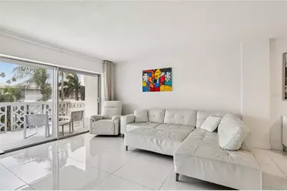 1100 N Shore Drive NE #304, Saint Petersburg, FL 33701 - Photo 12