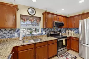 209 Sawtooth Dr, Valrico, FL 33594 - Photo 12