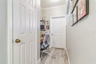 2405 Courtney Meadows Ct, Tampa, FL 33619 - Photo 10