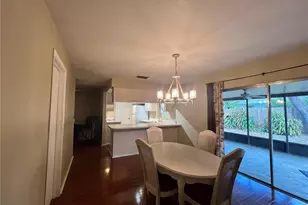 9715 Hidden Oaks Cir, Tampa, FL 33612 - Photo 10