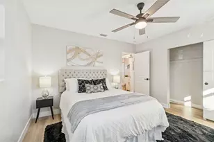 1839 46th Ave N, Saint Petersburg, FL 33714 - Photo 12