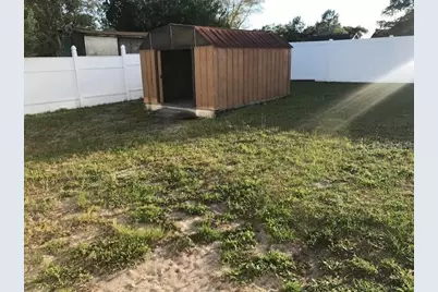207 Abigail Road, Plant City, FL 33563 - Photo 8