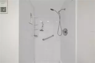 4715 Bay St NE, Saint Petersburg, FL 33703 - Photo 28