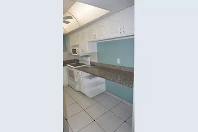 300 Sixty Fourth Avenue #322, Saint Pete Beach, FL 33706 - Photo 14