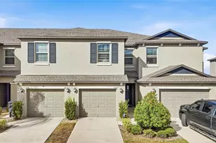 726 Royal Empress Dr, Ruskin, FL 33570 - Photo 1