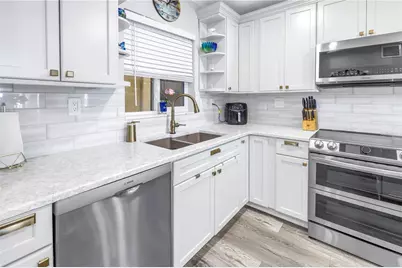 800 Madonna Boulevard #A, Tierra Verde, FL 33715 - Photo 10