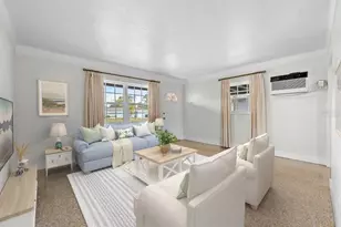 9032 Bay St NE, Saint Petersburg, FL 33702 - Photo 6