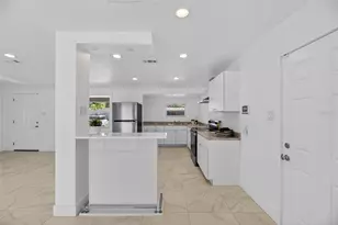 3722 E Idlewild Ave, Tampa, FL 33610 - Photo 18