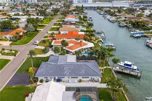 3912 46th Ave S, Saint Petersburg, FL 33711 - Photo 86