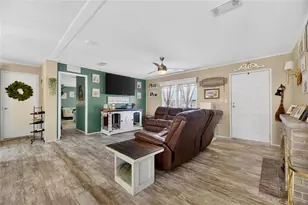 39344 Bohan Ln, Zephyrhills, FL 33540 - Photo 14