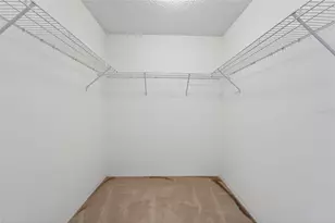 512 Atwood Ave N, Saint Petersburg, FL 33702 - Photo 42