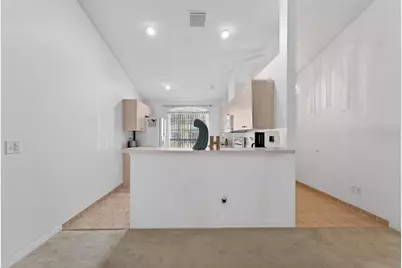 512 Atwood Avenue N, Saint Petersburg, FL 33702 - Photo 10