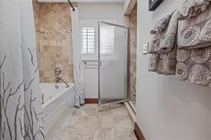 720 Brightwaters Blvd NE, Saint Petersburg, FL 33704 - Photo 32