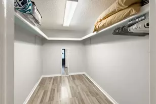 12760 Indian Rocks Rd, Largo, FL 33774 - Photo 14