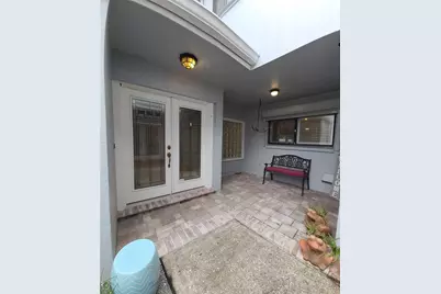 114 W Targa Court, Tampa, FL 33606 - Photo 4