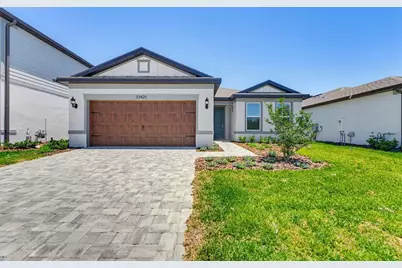 33425 Herds Hallow Way, Wesley Chapel, FL 33545 - Photo 1