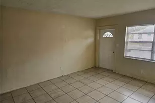 1776 Yale St S, Saint Petersburg, FL 33712 - Photo 2