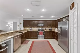 9410 Pebble Glen Ave, Tampa, FL 33647 - Photo 12