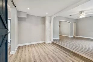 1206 E Crenshaw St, Tampa, FL 33604 - Photo 4