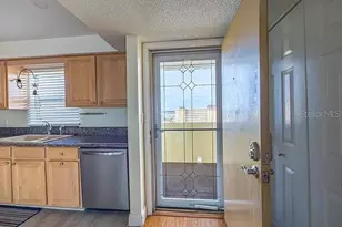 4775 Cove Cir, Saint Petersburg, FL 33708 - Photo 18