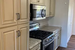 5725 80th St N, Saint Petersburg, FL 33709 - Photo 8