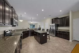 2415 Cumberland Cliff Dr, Ruskin, FL 33570 - Photo 6