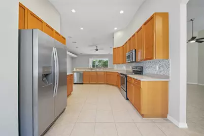 11724 Holly Creek Drive, Riverview, FL 33569 - Photo 12