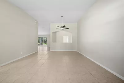 11724 Holly Creek Drive, Riverview, FL 33569 - Photo 8