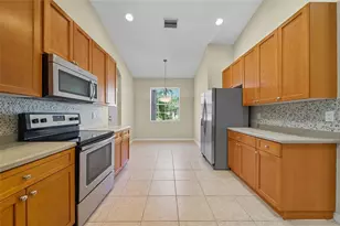 11724 Holly Creek Dr, Riverview, FL 33569 - Photo 14