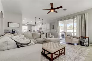 5647 Fisher Glen Loop, Wesley Chapel, FL 33545 - Photo 28