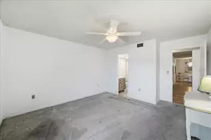 2666 Pine Ridge Way N, Palm Harbor, FL 34684 - Photo 30