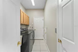 10239 Garden Alcove Dr, Tampa, FL 33647 - Photo 26