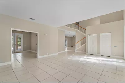 10239 Garden Alcove Drive, Tampa, FL 33647 - Photo 8