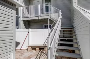 8350 Savannah Trace Cir, Tampa, FL 33615 - Photo 2