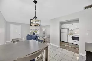 301 Andover Pl S, Sun City Center, FL 33573 - Photo 12