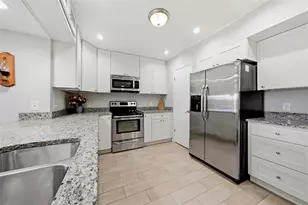 301 Mariner Dr, Tarpon Springs, FL 34689 - Photo 6