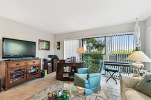 301 Mariner Dr, Tarpon Springs, FL 34689 - Photo 10