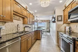 634 Edgewater Dr, Dunedin, FL 34698 - Photo 10