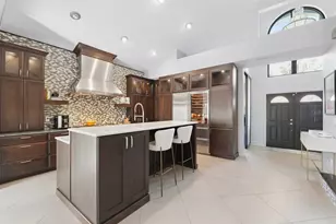 648 Santa Maria Dr, Tierra Verde, FL 33715 - Photo 18