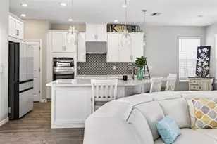 33805 Astoria Cir, Wesley Chapel, FL 33545 - Photo 14