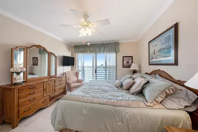 7984 Sailboat Key Boulevard S #401, South Pasadena, FL 33707 - Photo 14