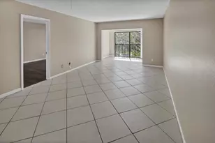 2002 Blue Hawk Ct, Clearwater, FL 33762 - Photo 8