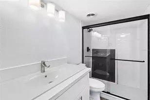 505 Plaza Seville Ct, Treasure Island, FL 33706 - Photo 24