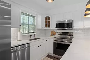 7337 Price St, Spring Hill, FL 34606 - Photo 16