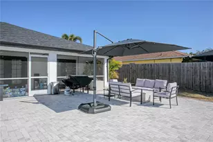 6647 68th St E, Bradenton, FL 34203 - Photo 2