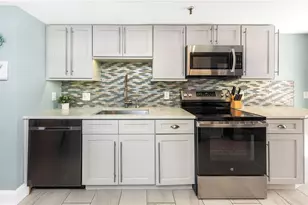 19111 Vista Bay Dr, Indian Shores, FL 33785 - Photo 6